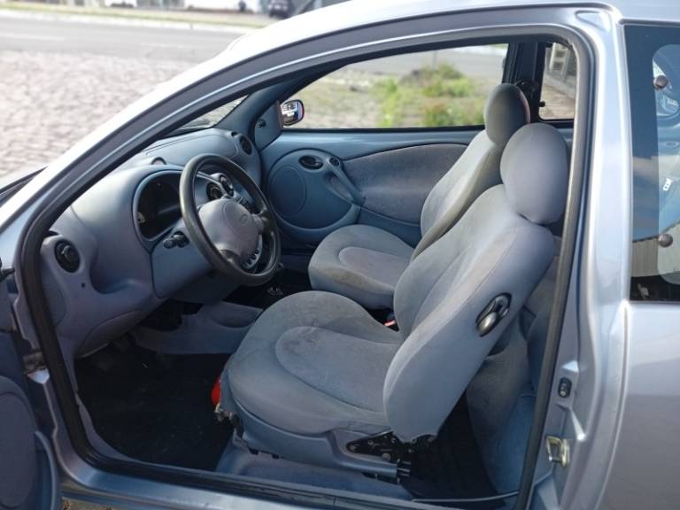 FORD - KA - 1998/1998 - Cinza - R$ 9.990,00