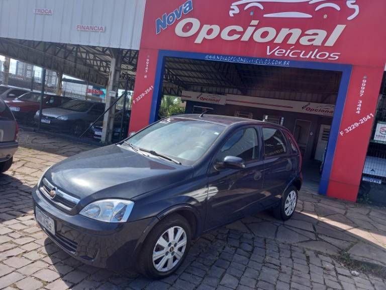 CHEVROLET - CORSA - 2005/2005 - Azul - R$ 17.900,00
