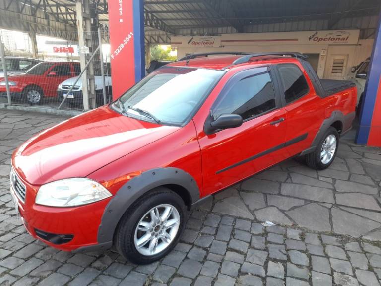 FIAT - STRADA - 2011/2011 - Vermelha - R$ 44.900,00