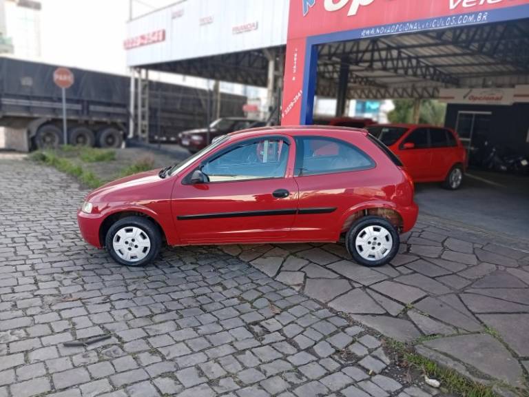 CHEVROLET - CELTA - 2004/2005 - Vermelha - R$ 16.990,00