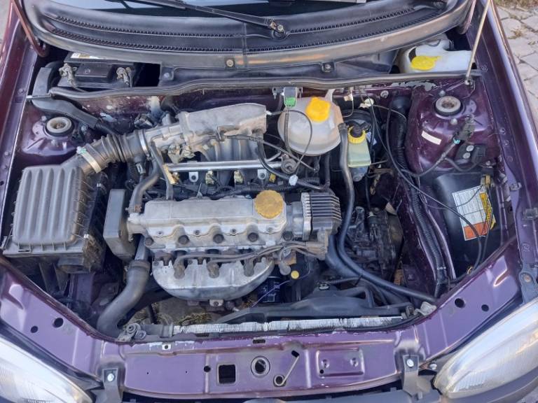 CHEVROLET - CORSA - 1997/1997 - Roxa - R$ 15.900,00