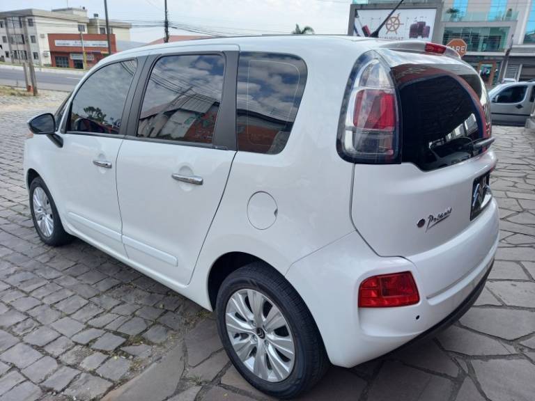 CITROËN - C3 PICASSO - 2013/2014 - Branca - R$ 39.900,00