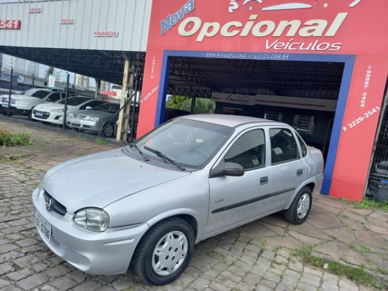 CHEVROLET - CLASSIC - 2007/2008 - Prata - R$ 18.900,00