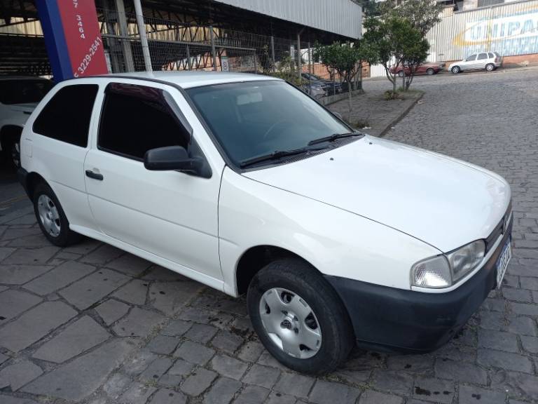 VOLKSWAGEN - GOL - 2003/2004 - Branca - R$ 15.000,00