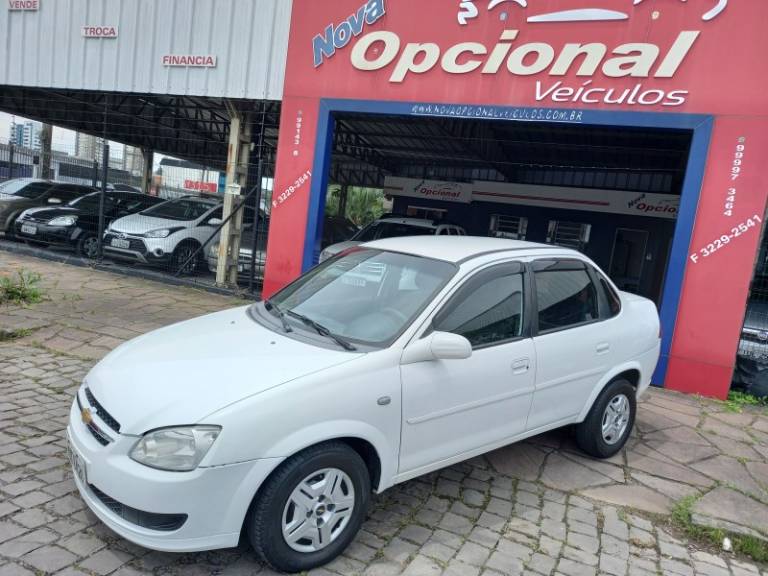 CHEVROLET - CLASSIC - 2013/2014 - Branca - R$ 25.900,00