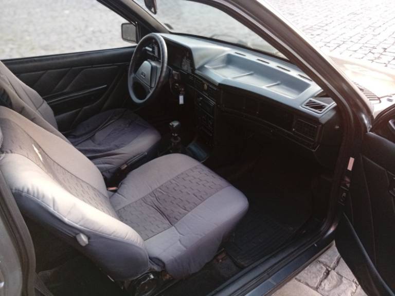 CHEVROLET - KADETT - 1993/1993 - Cinza - R$ 7.990,00