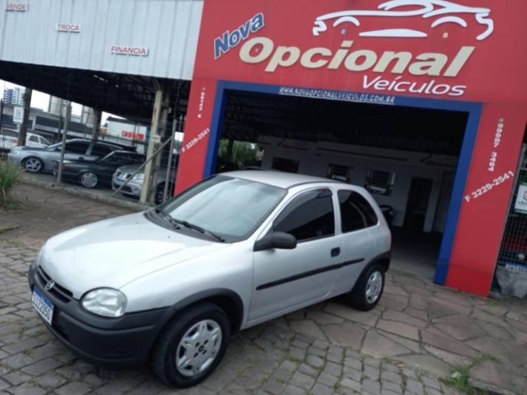 CHEVROLET - CORSA - 1999/1999 - Prata - R$ 15.900,00