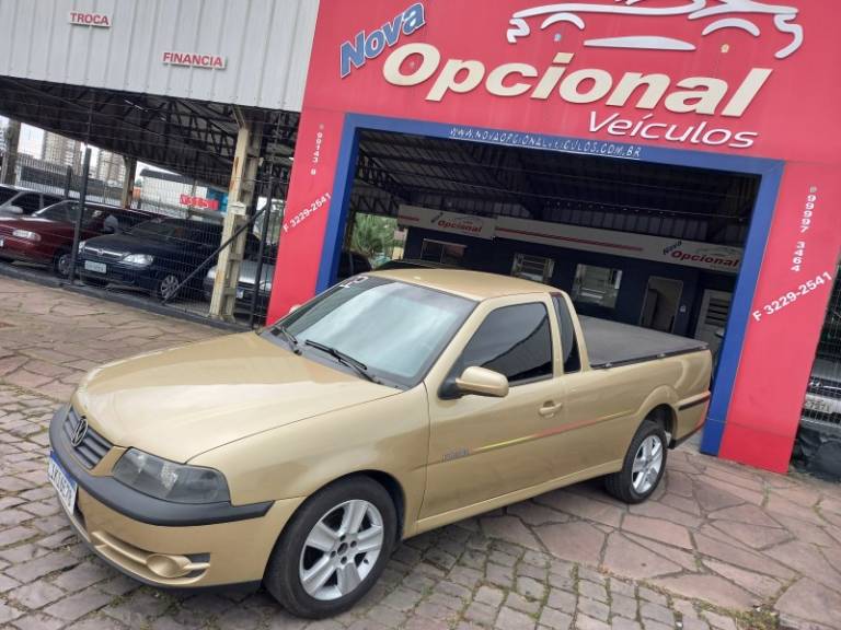 VOLKSWAGEN - SAVEIRO - 2001/2002 - Bege - R$ 36.900,00