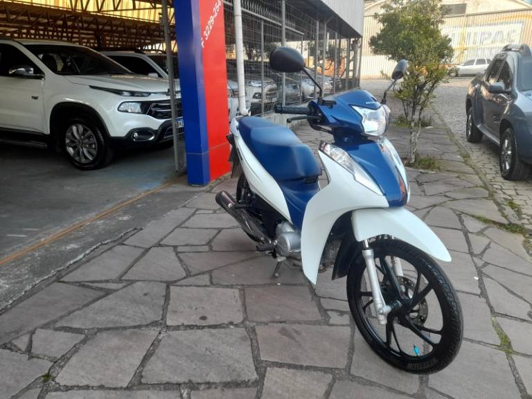 HONDA - BIZ 125 - 2022/2022 - Branca - R$ 15.900,00