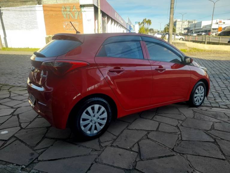 HYUNDAI - HB20 - 2013/2013 - Vermelha - R$ 42.900,00