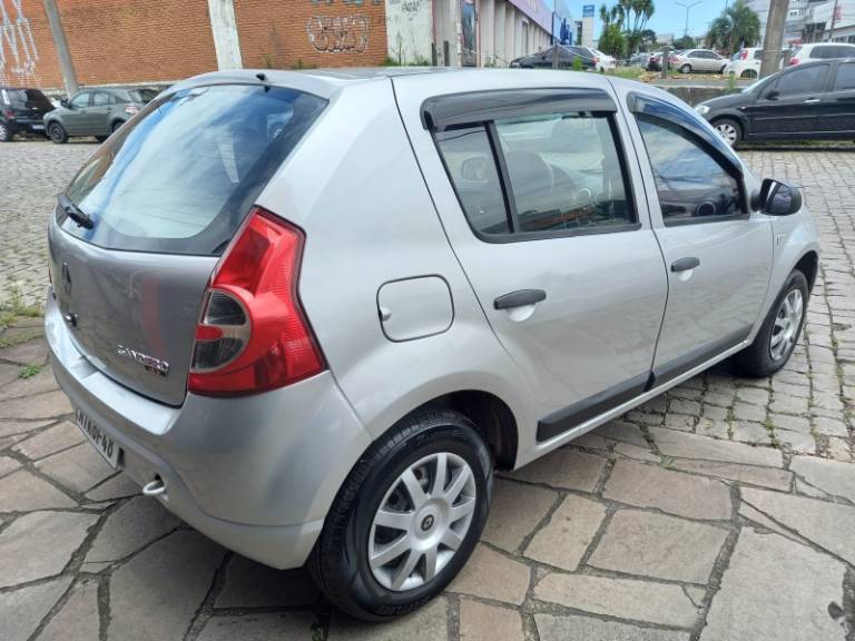 RENAULT - SANDERO - 2010/2011 - Prata - R$ 22.500,00