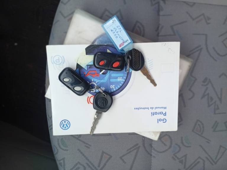 VOLKSWAGEN - GOL - 2000/2000 - Vermelha - R$ 17.990,00