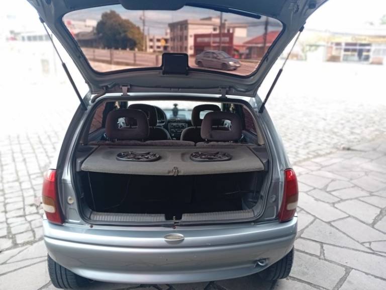 CHEVROLET - CORSA - 1997/1997 - Prata - R$ 17.990,00