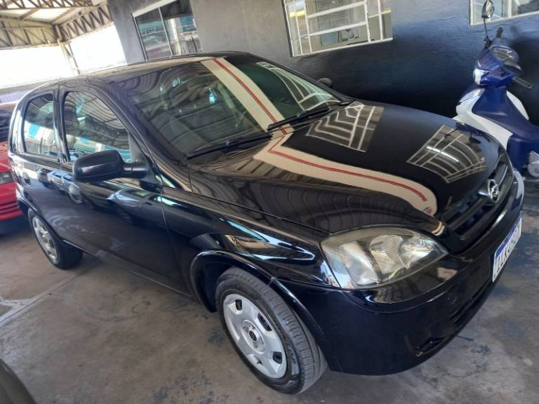 CHEVROLET - CORSA - 2003/2003 - Preta - R$ 20.900,00