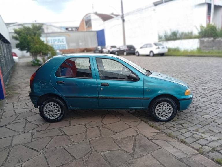 FIAT - PALIO - 1996/1997 - Verde - R$ 9.990,00