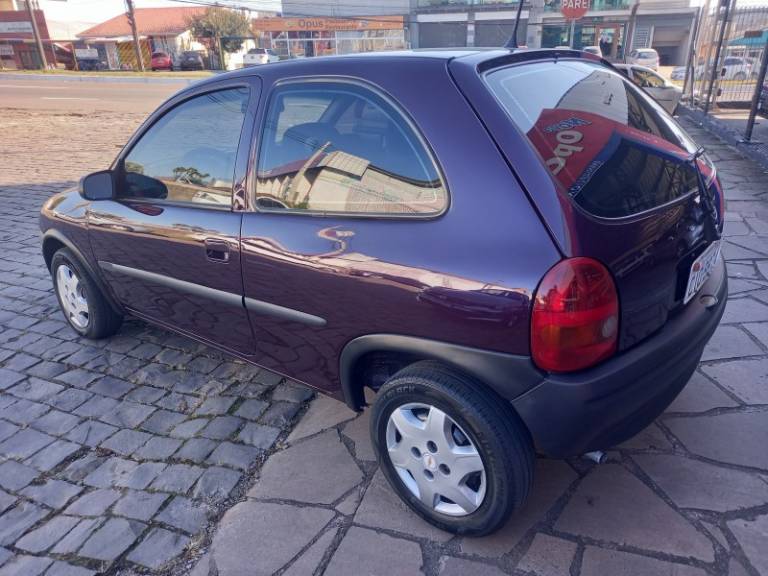 CHEVROLET - CORSA - 1997/1997 - Roxa - R$ 15.900,00