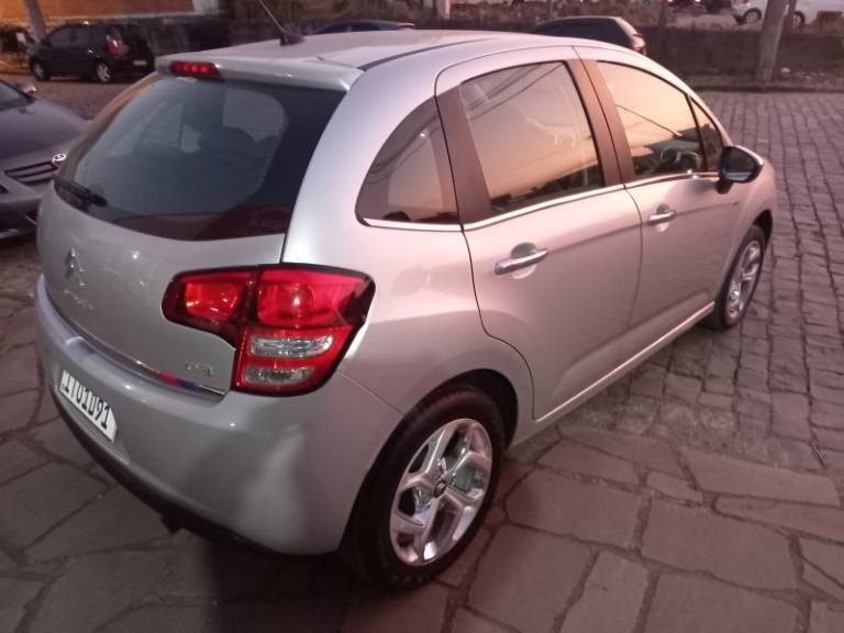 CITROËN - C3 - 2012/2013 - Prata - R$ 39.900,00