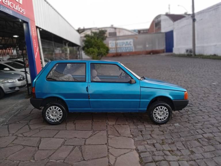 FIAT - UNO - 1993/1994 - Azul - R$ 7.500,00
