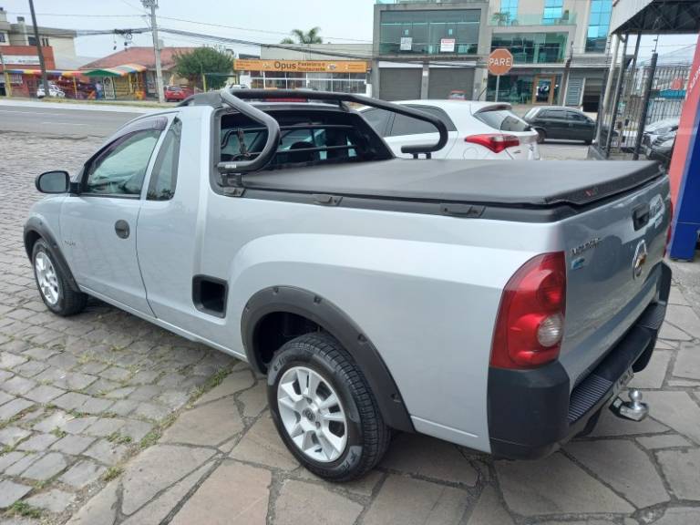 CHEVROLET - MONTANA - 2008/2009 - Prata - R$ 36.900,00