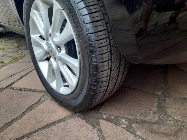 KIA MOTORS - SOUL - 2012/2012 - Preta - R$ 41.900,00