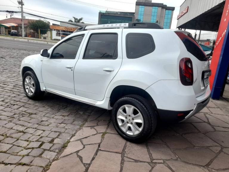 RENAULT - DUSTER - 2016/2016 - Branca - R$ 59.900,00