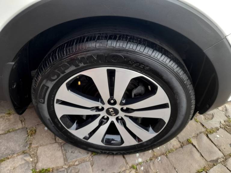 KIA MOTORS - SPORTAGE - 2013/2013 - Branca - R$ 69.900,00