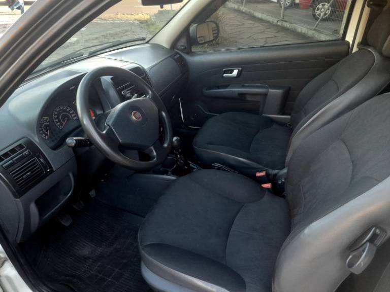 FIAT - STRADA - 2011/2011 - Branca - Sob Consulta