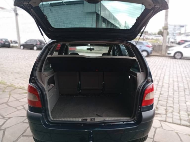 RENAULT - SCÉNIC - 2002/2003 - Verde - R$ 10.990,00