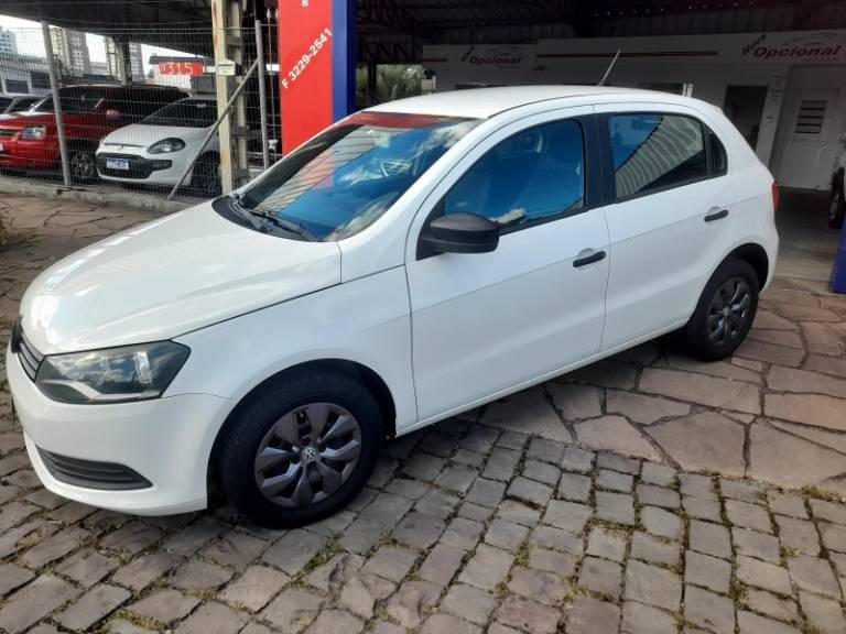 VOLKSWAGEN - GOL - 2015/2015 - Branca - R$ 39.900,00