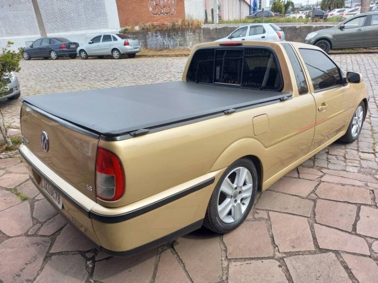 VOLKSWAGEN - SAVEIRO - 2001/2002 - Bege - R$ 34.900,00