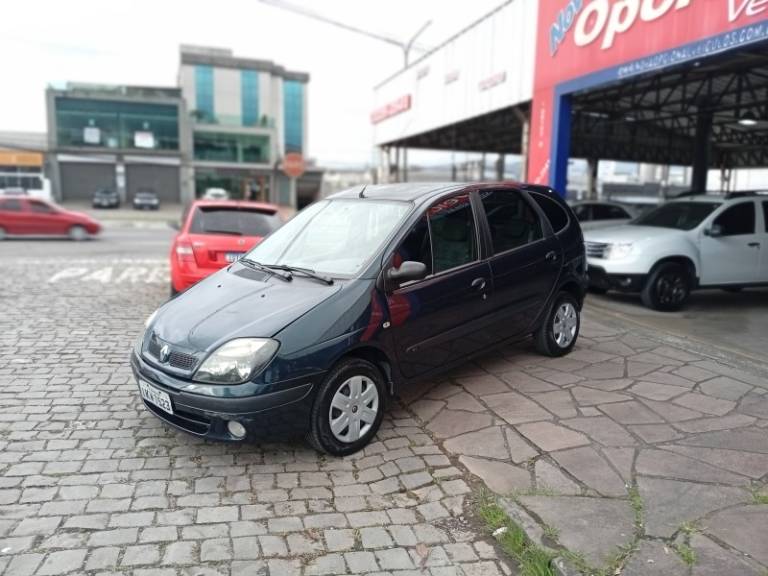 RENAULT - SCÉNIC - 2002/2003 - Verde - R$ 10.990,00