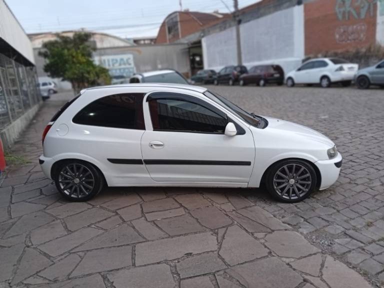 CHEVROLET - CELTA - 2004/2005 - Branca - R$ 17.990,00