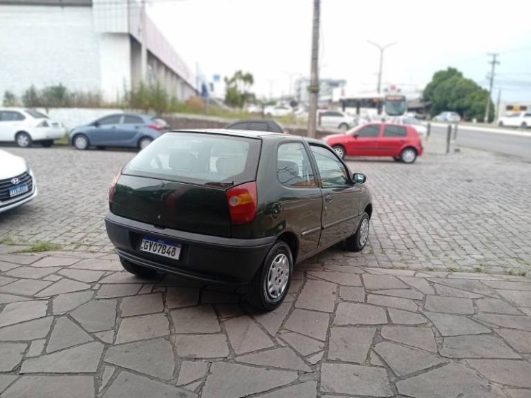 FIAT - PALIO - 2000/2000 - Verde - R$ 10.990,00