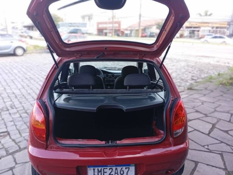 CHEVROLET - CELTA - 2004/2005 - Vermelha - R$ 16.990,00