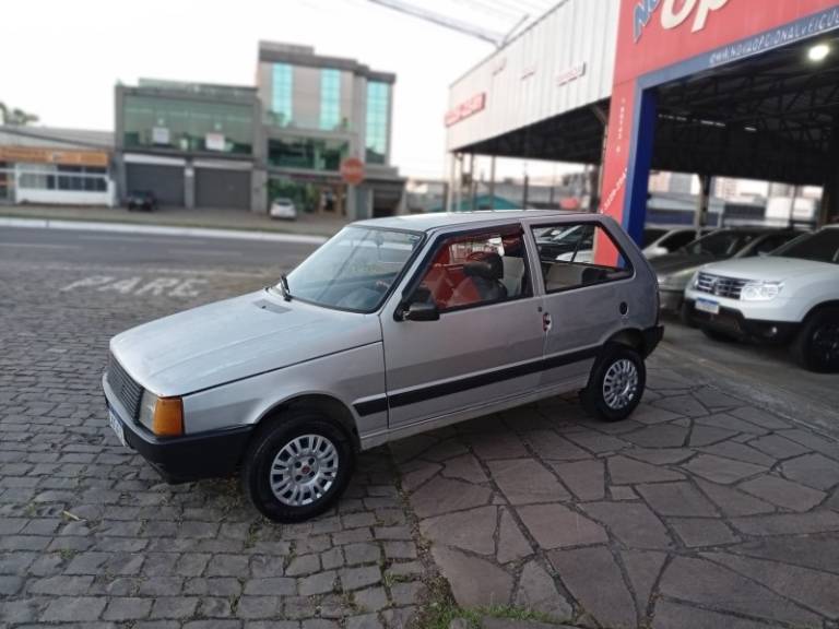 FIAT - UNO - 1993/1993 - Cinza - R$ 6.990,00