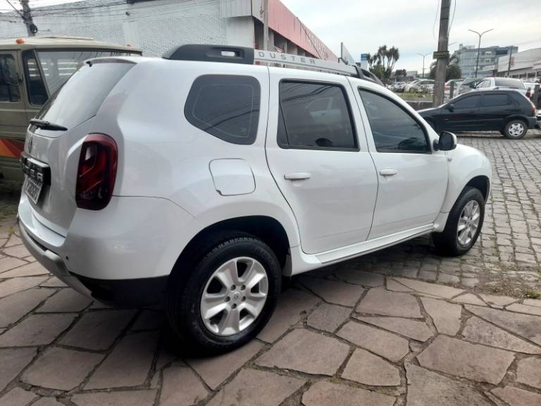 RENAULT - DUSTER - 2016/2016 - Branca - R$ 59.900,00
