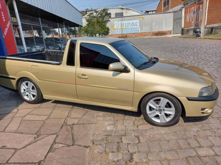 VOLKSWAGEN - SAVEIRO - 2001/2002 - Bege - R$ 35.900,00