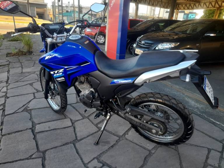 YAMAHA - XTZ 250 - 2023/2023 - Azul - R$ 26.900,00