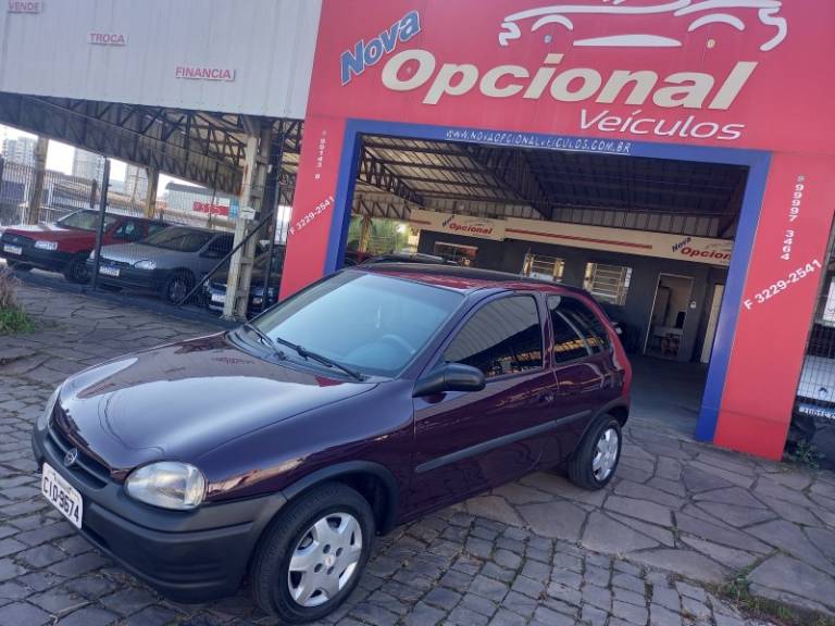 CHEVROLET - CORSA - 1997/1997 - Roxa - R$ 15.900,00