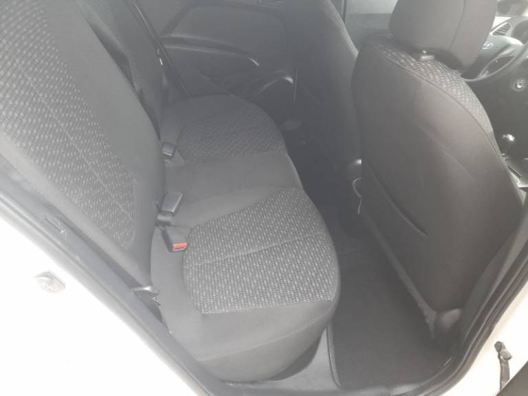 HYUNDAI - HB20 - 2016/2016 - Branca - R$ 46.900,00