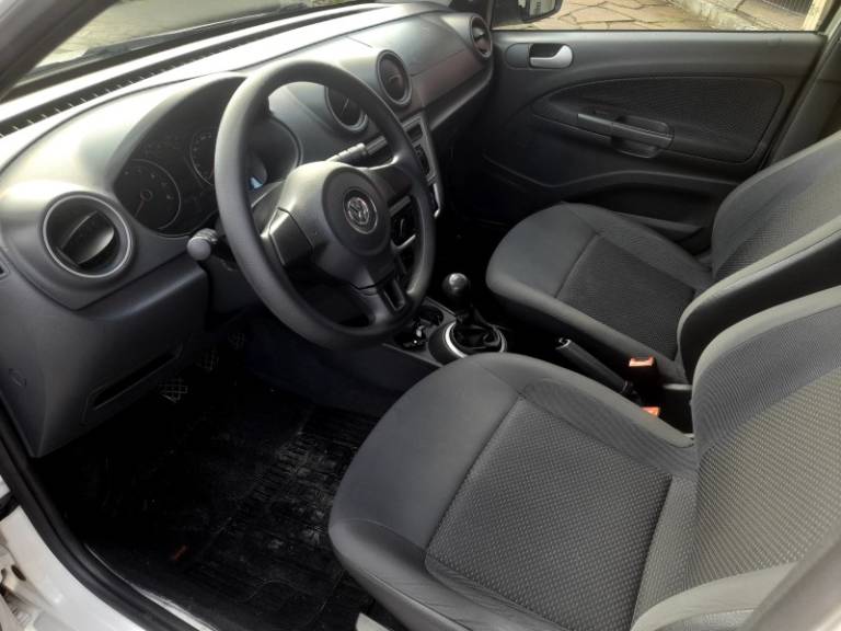 VOLKSWAGEN - GOL - 2015/2015 - Branca - R$ 39.900,00