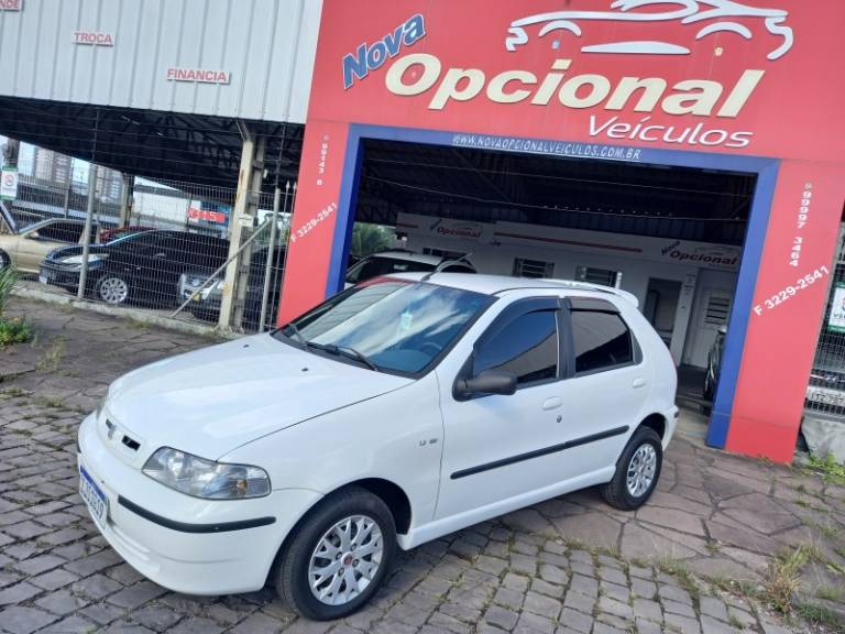 FIAT - PALIO - 2000/2001 - Branca - R$ 19.900,00