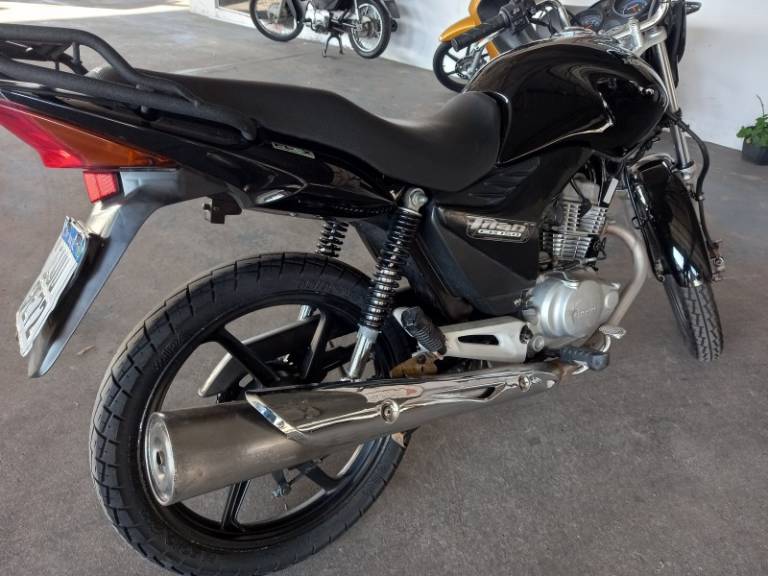 HONDA - CG 150 - 2013/2013 - Preta - R$ 11.900,00