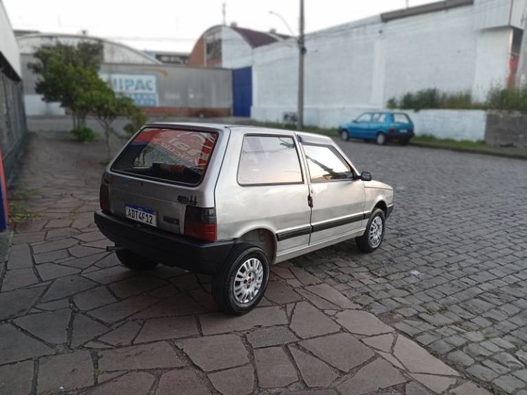 FIAT - UNO - 1993/1993 - Cinza - R$ 6.990,00