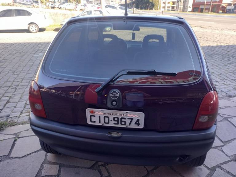 CHEVROLET - CORSA - 1997/1997 - Roxa - R$ 15.900,00