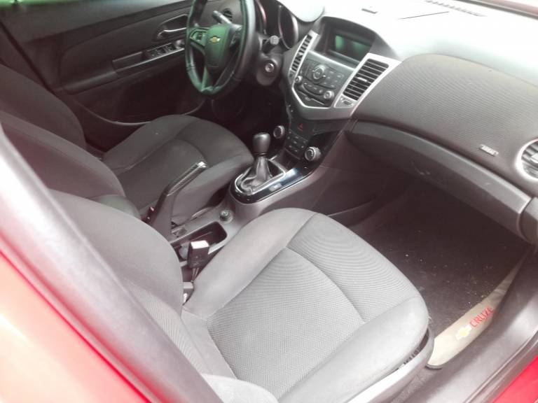 CHEVROLET - CRUZE - 2012/2012 - Vermelha - R$ 58.900,00