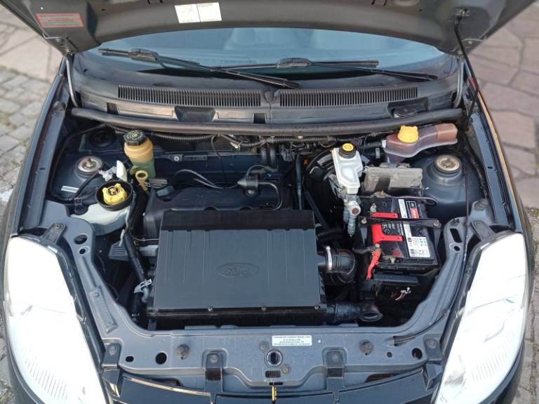 FORD - KA - 2008/2009 - Preta - R$ 21.990,00