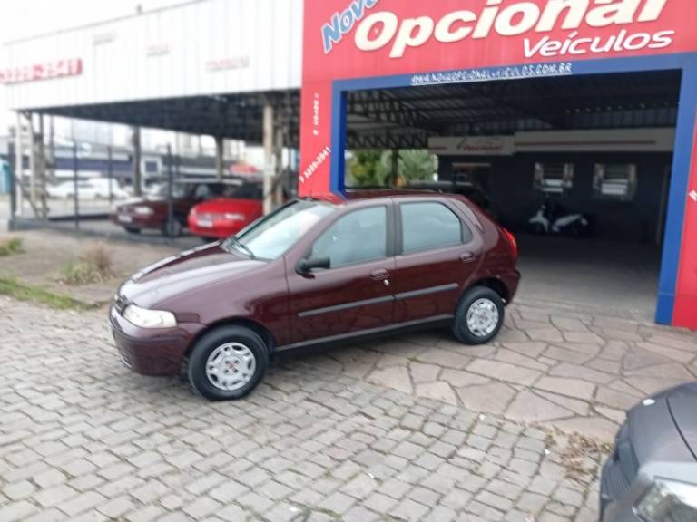 FIAT - PALIO - 2003/2003 - Vermelha - R$ 16.990,00
