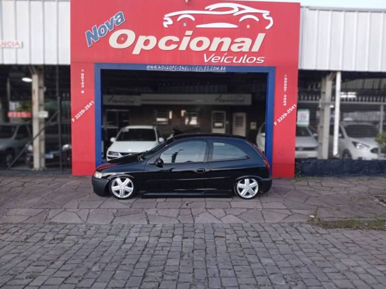CHEVROLET - CELTA - 2002/2002 - Preta - R$ 17.990,00