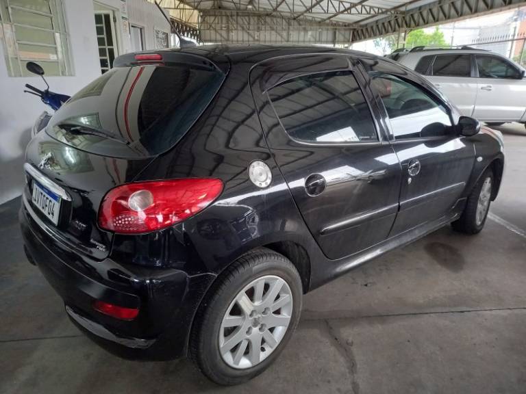 PEUGEOT - 207 - 2008/2009 - Preta - R$ 24.900,00